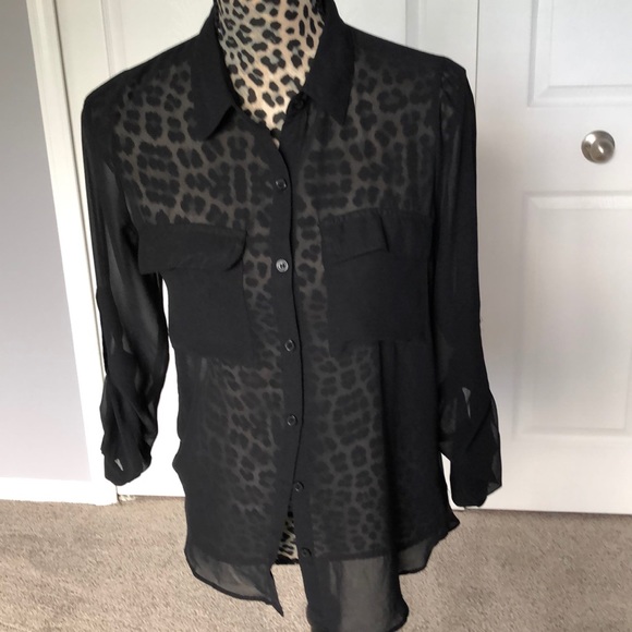 Forever 21 Tops - Very shear black blouse with pockets